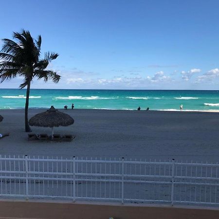 Sahara Beach Club Sunny Isles Beach Extérieur photo